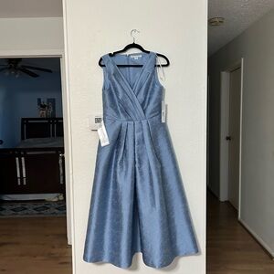 Kay Unger Light Blue Sleeveless Midi Wrap Dress